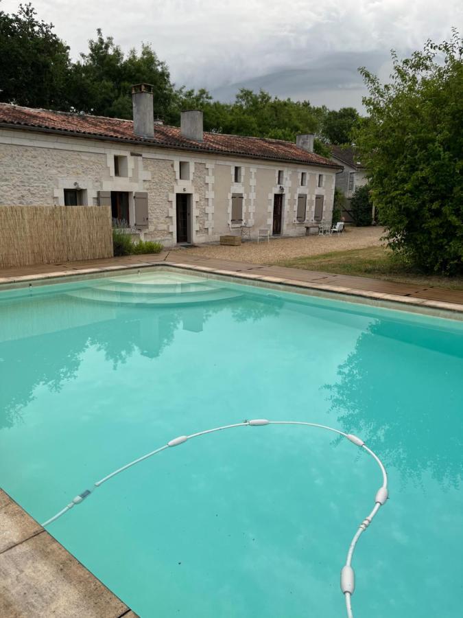 Maison Perigord Vert Piscine Et Spa La Roche-Chalais Zewnętrze zdjęcie